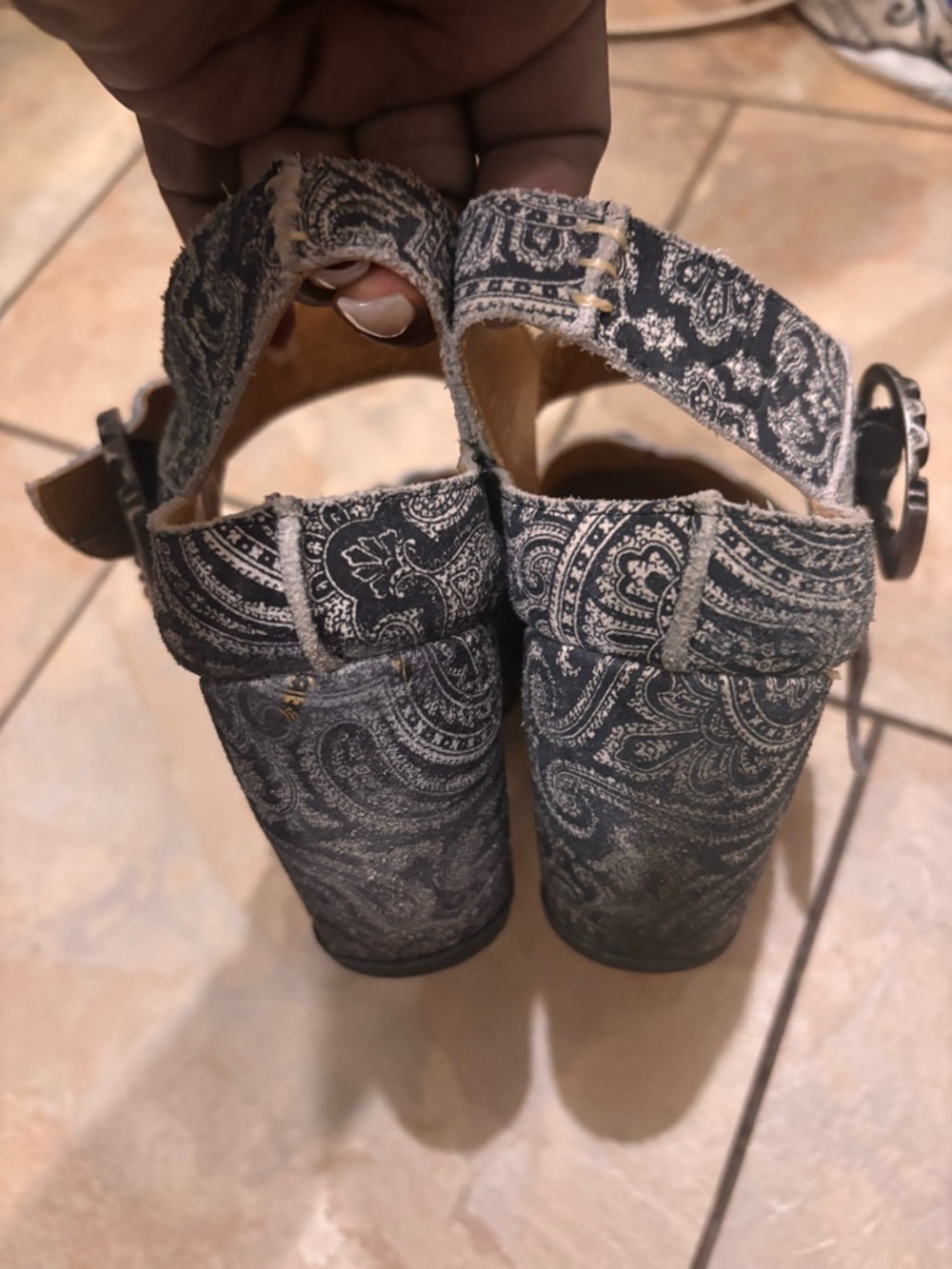 John Fluevog Prepare Guide Blue and White Paisley Mary Jane Slingback 9 - Picture 4 of 6